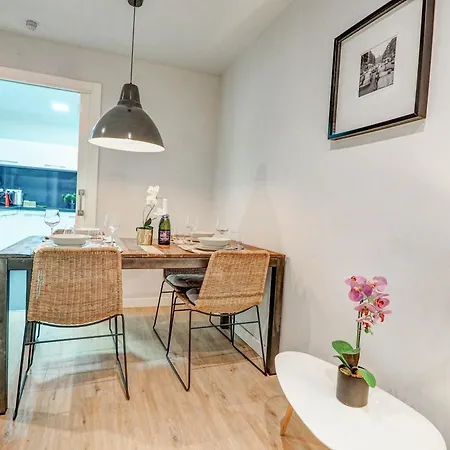Luxe By Hello Homes